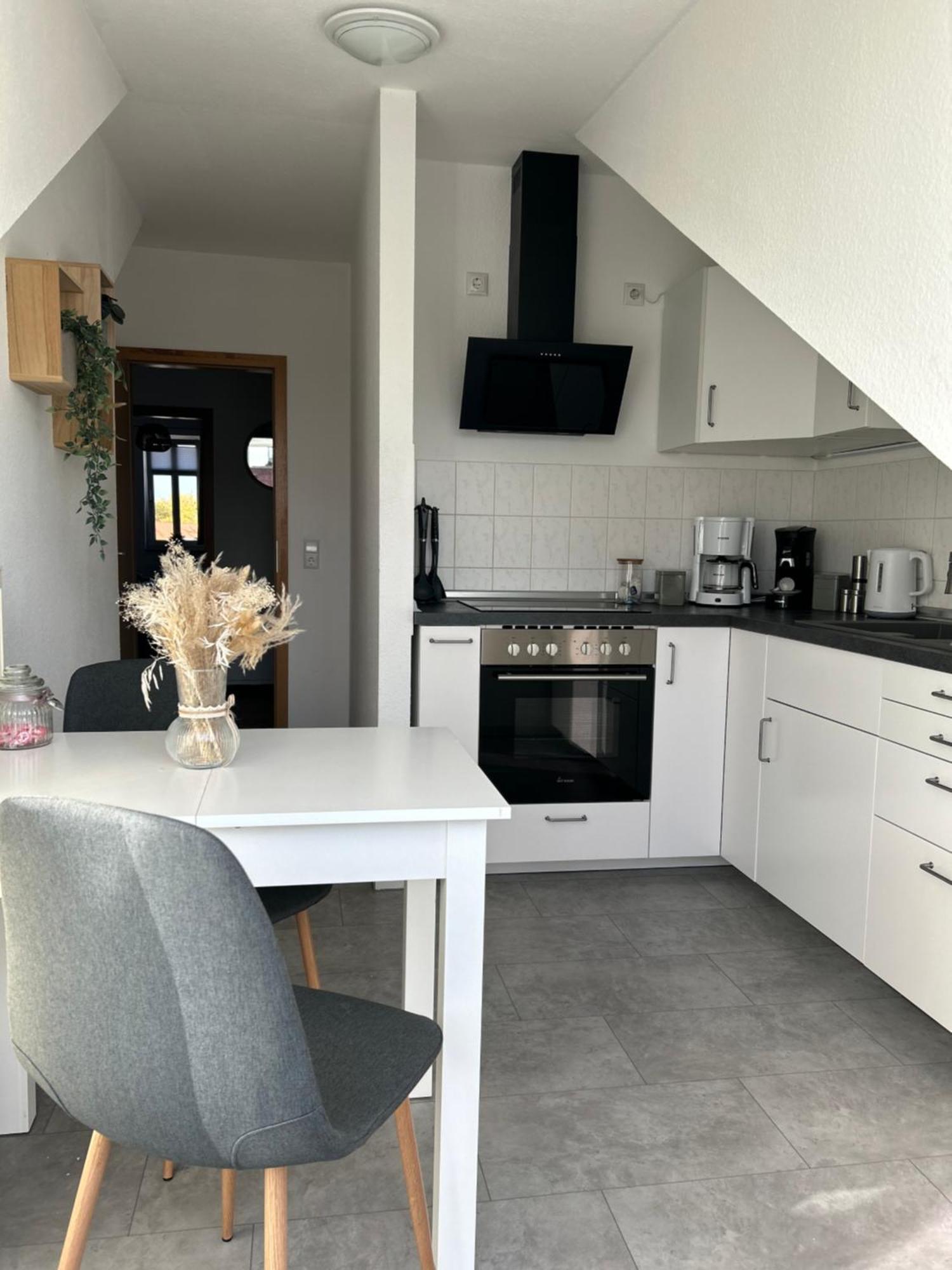 Gemuetliches Altstadtapartment Mit Balkon Und Smart Tv Érfurt Exterior foto